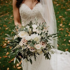 My bridal bouquet: 6 συμβουλές για να επιλέξετε τη σωστή ανθοδέσμη